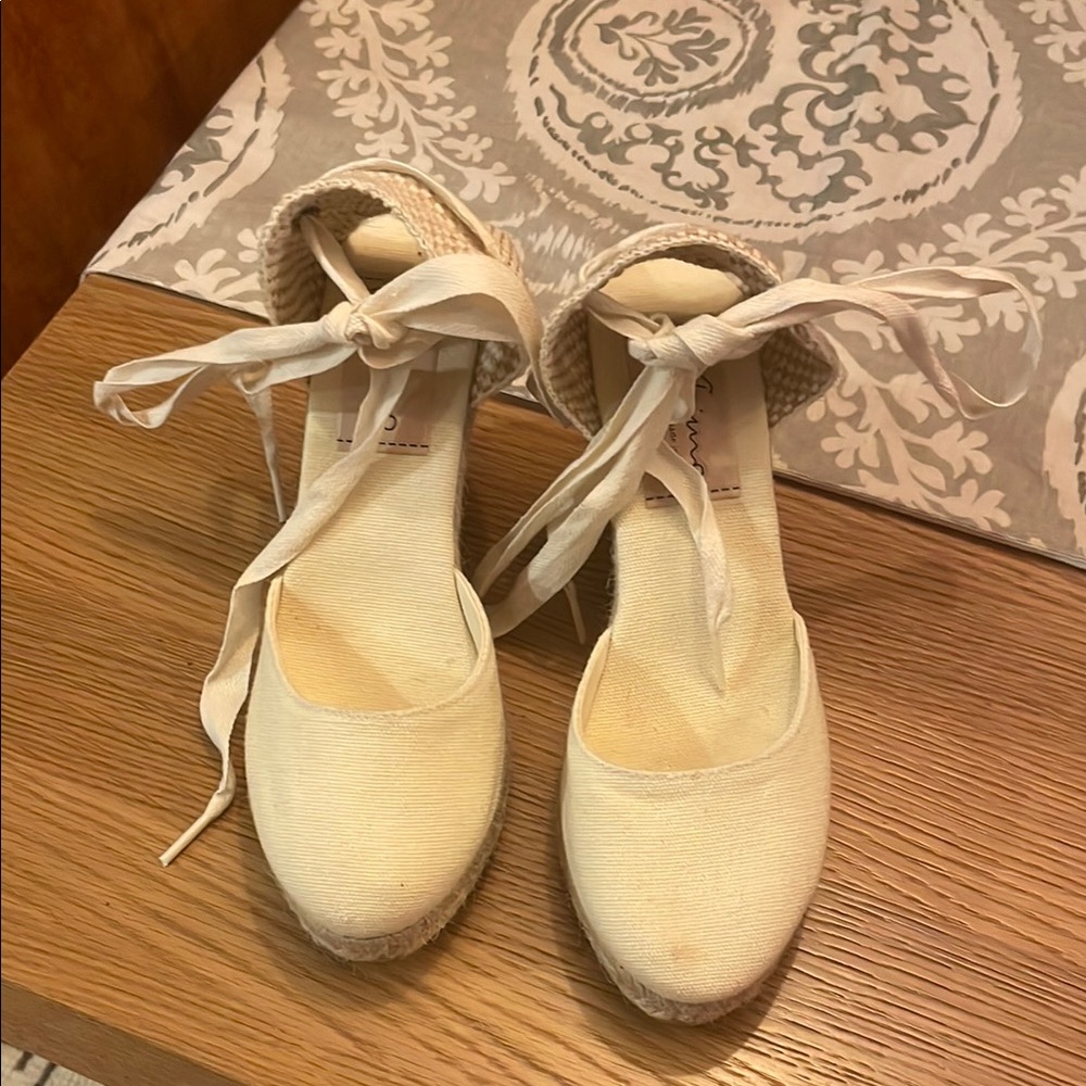 Women’s Cream Espadrille Wedge Tie-Up Shoes